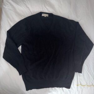 100% cashmere black v neck sweater